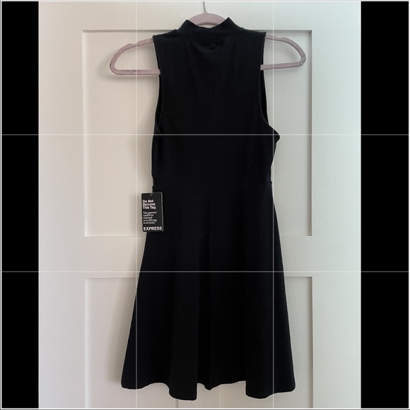 LBD - Express - Picture 2 of 3